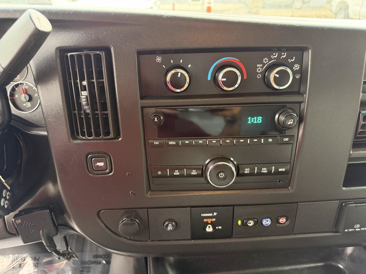 Used 2020 Chevrolet Express 3500 w/ Power Convenience Package RWD image 20