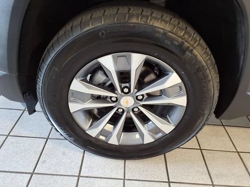 Used 2026 Chevrolet Equinox LT AWD/4WD image 5