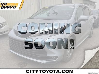 Certified 2025 Toyota Sienna XLE