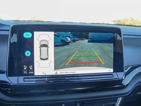 New 2026 Volkswagen Atlas Cross Sport SEL R-Line image 11