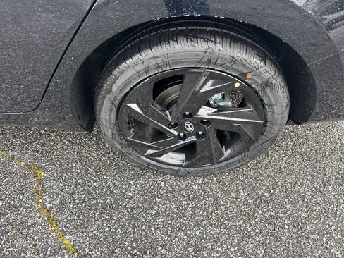 New 2026 Hyundai Elantra SEL Sport image 19