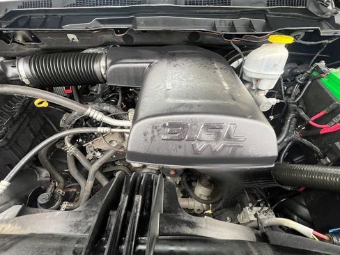 Used 2022 RAM 1500 Classic Warlock w/ Electronics Group AWD/4WD image 33