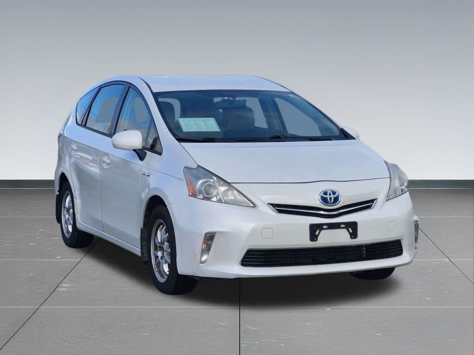 Used 2012 Toyota Prius V Two FWD image 8