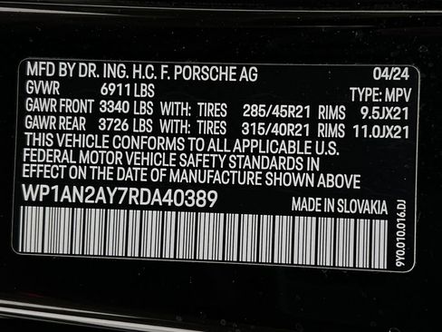 Used 2024 Porsche Cayenne S image 23