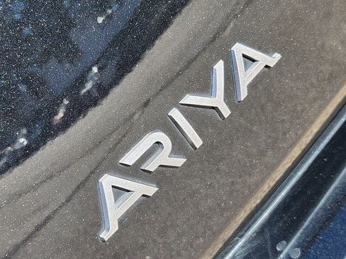 Used 2023 Nissan Ariya FWD image 9