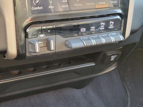 Used 2024 RAM 2500 Laramie image 23