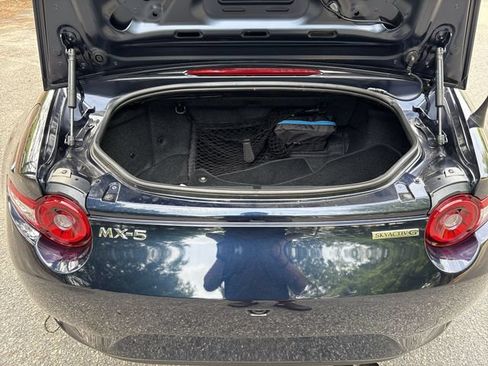 Certified 2025 MAZDA MX-5 Miata Club RWD image 25