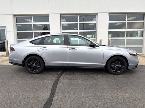 Used 2025 Honda Accord SE image 3