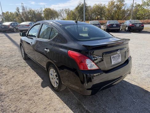 Used 2018 Nissan Versa SV w/ SV Special Edition Package image 5