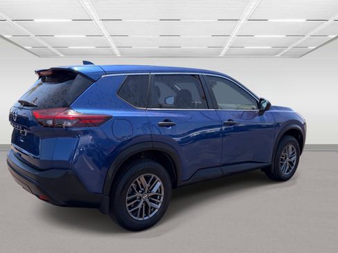 Used 2021 Nissan Rogue S FWD image 5