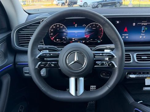 New 2026 Mercedes-Benz GLS 450 4MATIC image 13