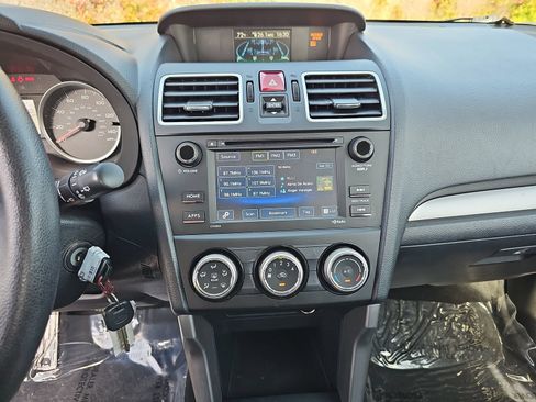 Used 2017 Subaru Forester 2.5i AWD/4WD image 19