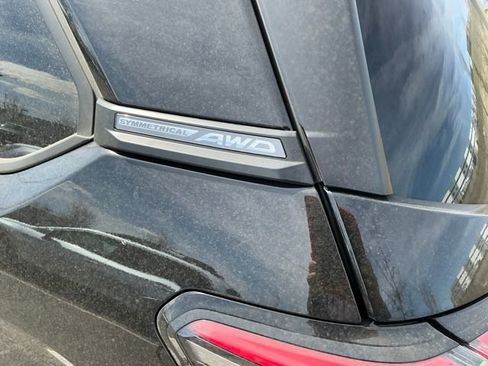 Certified 2025 Subaru Forester Premium image 6