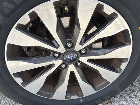 Used 2016 Subaru Outback 2.5i Limited AWD/4WD image 9