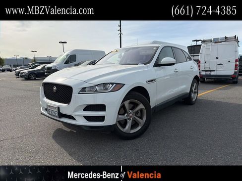 Used 2018 Jaguar F-PACE Premium image 1