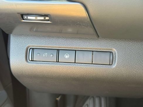 Used 2024 Nissan Pathfinder Rock Creek AWD/4WD image 19