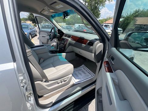 Used 2014 Chevrolet Tahoe LT w/ Luxury Package image 23