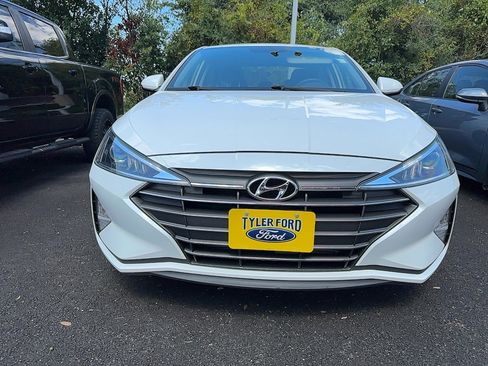 Used 2019 Hyundai Elantra SE w/ Cargo Package image 3