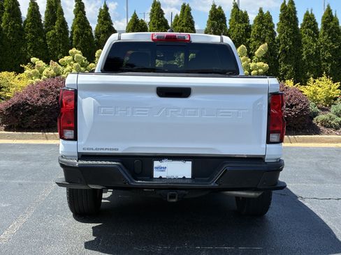 Used 2025 Chevrolet Colorado W/T RWD image 8