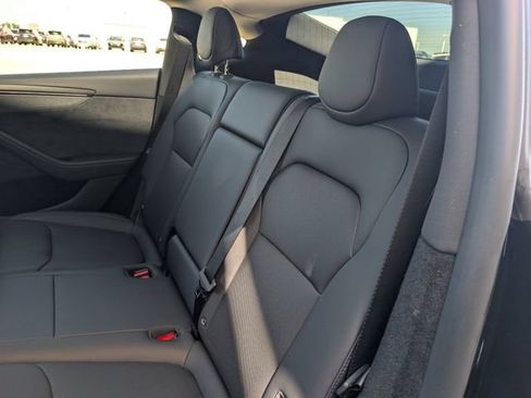 Used 2026 Tesla Model Y Long Range AWD/4WD image 25