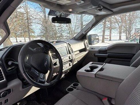 Used 2016 Ford F150 XLT w/ Equipment Group 302A Luxury image 6