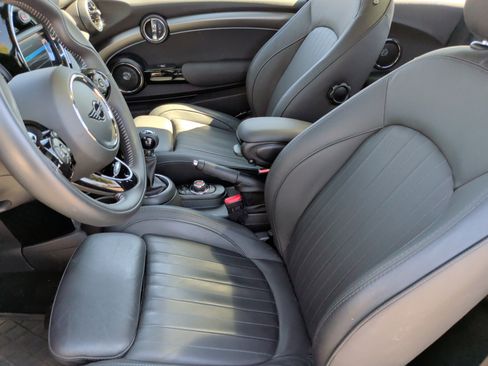 Used 2021 MINI Cooper S w/ Driver Assistance Package image 20