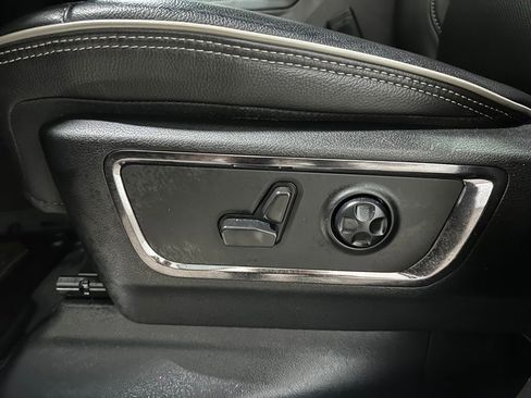 Used 2023 RAM 1500 Limited w/ Body Color Bumper Group RWD image 22