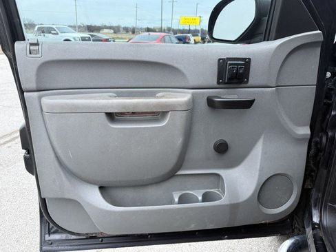 Used 2010 Chevrolet Silverado 2500 W/T image 18