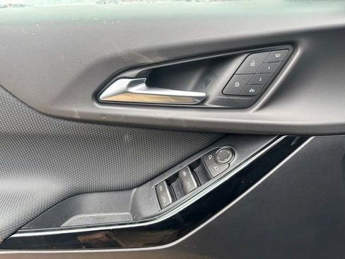 New 2026 Chevrolet Equinox RS w/ Convenience Package III FWD image 23