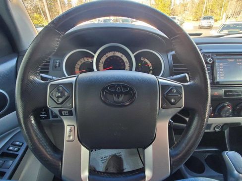 Used 2015 Toyota Tacoma 4x4 Double Cab w/ TRD Sport Package image 16