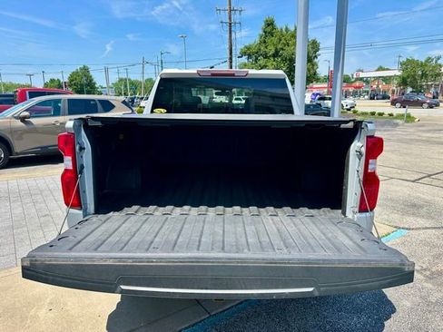 Used 2019 Chevrolet Silverado 1500 LTZ AWD/4WD image 7