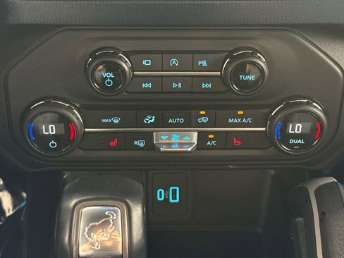 Used 2023 Ford Bronco Outer Banks AWD/4WD image 21
