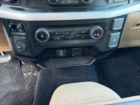 Used 2023 Ford F150 XLT w/ Trailer Tow Package image 24