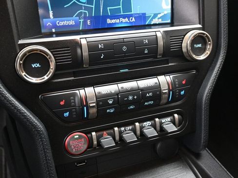 Used 2021 Ford Mustang Shelby GT500 w/ Technology Package image 15