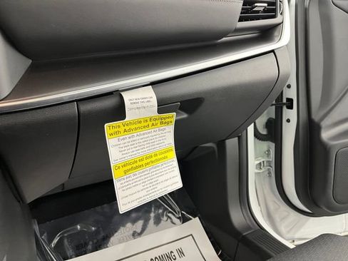 Certified 2025 Nissan Rogue SV w/ SV Premium Package FWD image 36