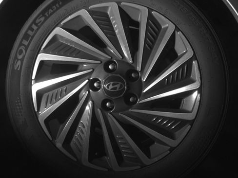 Used 2025 Hyundai Sonata SEL FWD image 16
