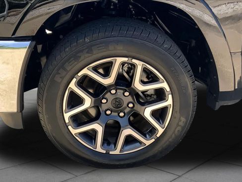 Used 2026 RAM 1500 Laramie AWD/4WD image 10