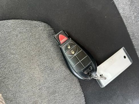 Used 2014 Jeep Cherokee Latitude FWD image 21