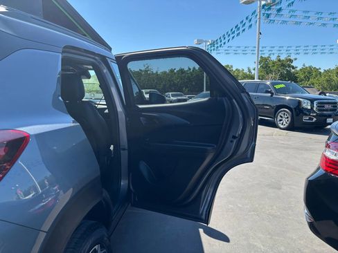 Used 2021 Chevrolet TrailBlazer RS w/ Technology Package image 13