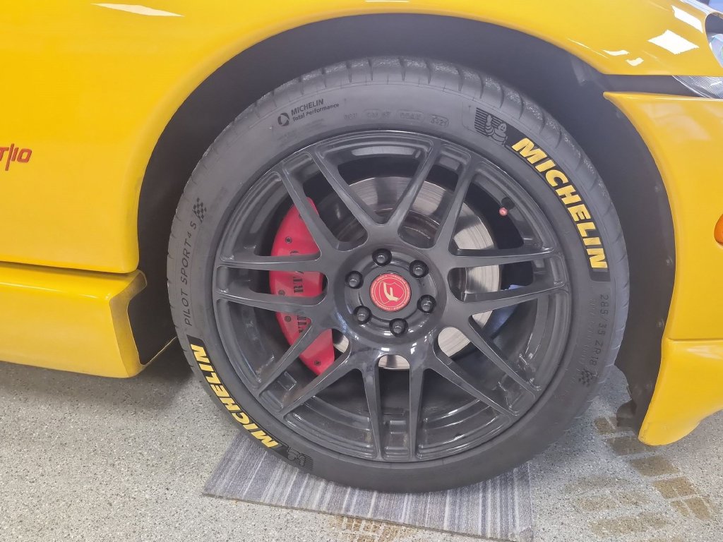 Used 2002 Dodge Viper RT/10 RWD image 9
