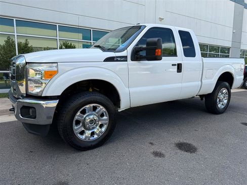 Used 2016 Ford F350 XLT AWD/4WD image 4