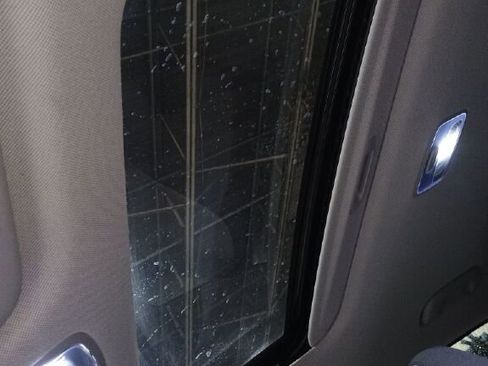 Used 2020 Hyundai Ioniq SEL image 11