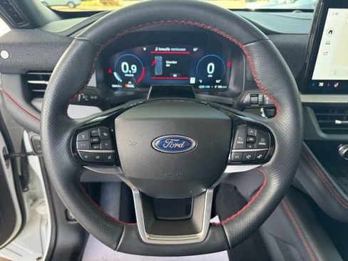 Used 2025 Ford Explorer ST-Line w/ Premium Package image 14