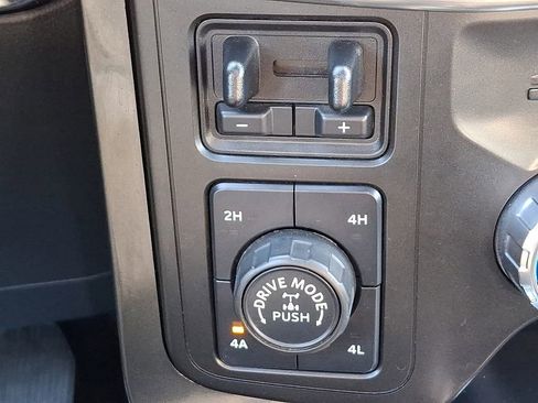 Certified 2021 Ford F150 Lariat w/ Equipment Group 502A High image 24