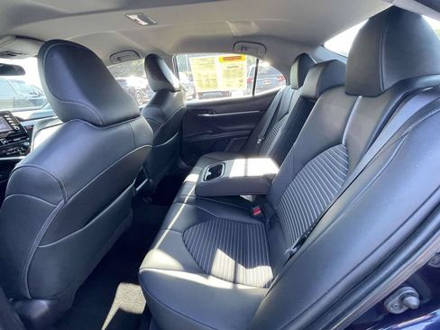 Used 2022 Toyota Camry SE FWD image 13