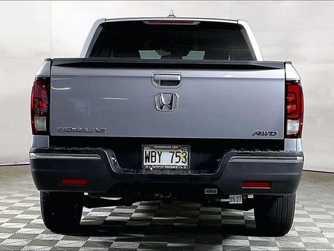 Used 2020 Honda Ridgeline Sport image 3