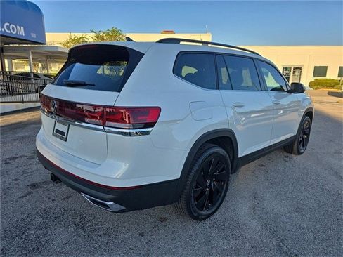 New 2026 Volkswagen Atlas SE image 3