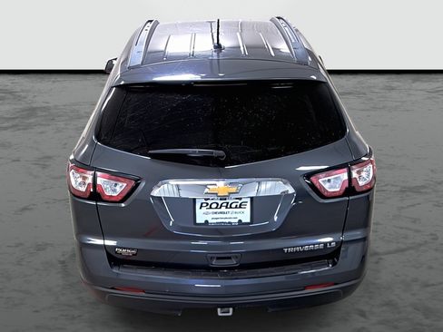 Used 2014 Chevrolet Traverse LS image 3