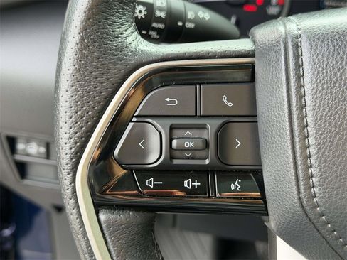 Used 2023 Toyota Tundra Limited w/ Power Package image 9