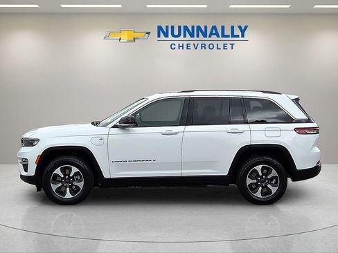 Used 2024 Jeep Grand Cherokee Limited 4xe AWD/4WD image 2